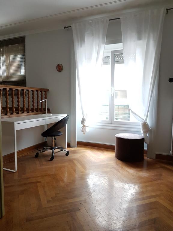 Errathens Pine Red And Taupe - Athens Center Daire Dış mekan fotoğraf