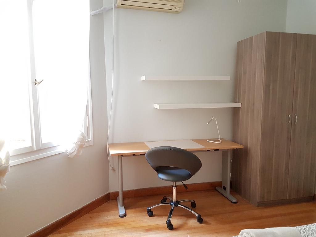 Errathens Pine Red And Taupe - Athens Center Daire Dış mekan fotoğraf
