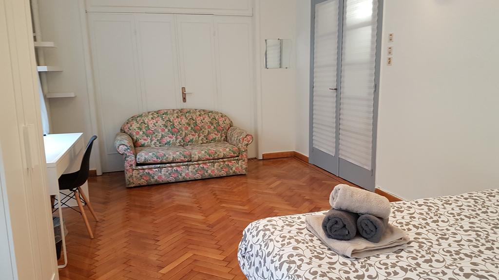 Errathens Pine Red And Taupe - Athens Center Daire Dış mekan fotoğraf