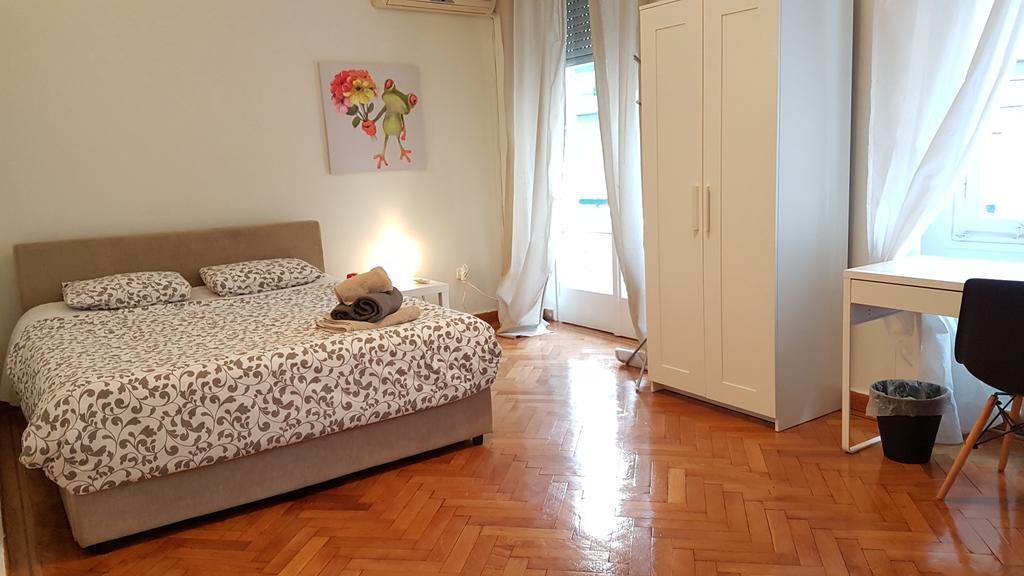 Errathens Pine Red And Taupe - Athens Center Daire Dış mekan fotoğraf